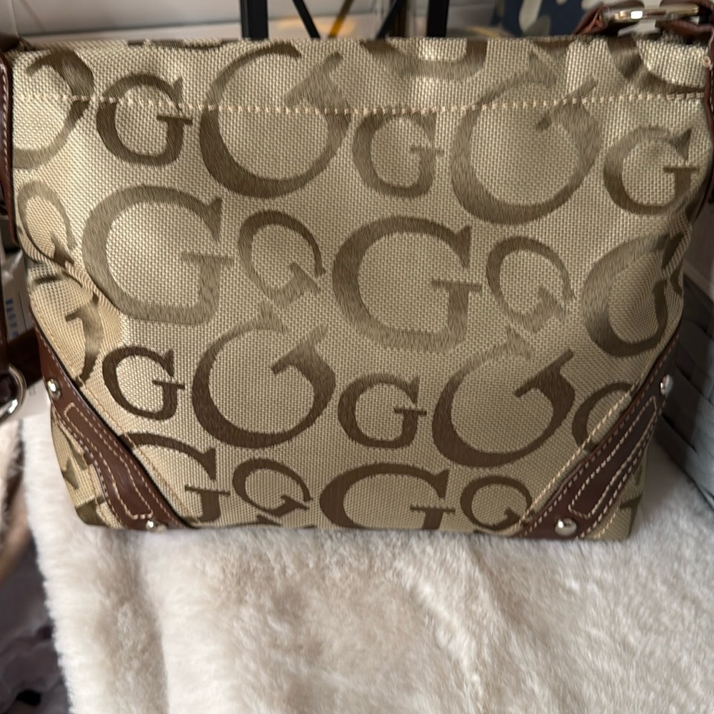 Stylish Tan Shoulder Bag